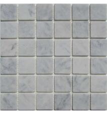 35402 Мозаика FK Marble Classic Mosaic Bianco Carrara 48-6T состаренная (чип 4,8х4,8) 30,5х30,5